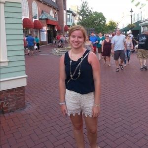 Meet your Posher, Amy