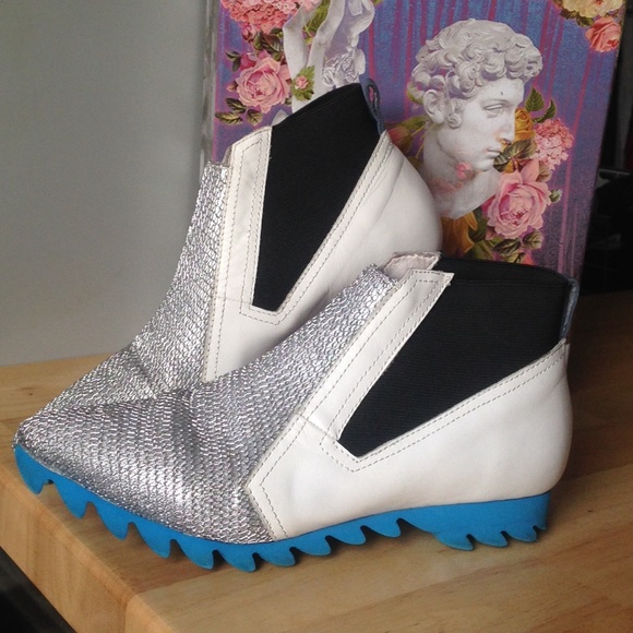 Jeffrey Campbell Vincenzo