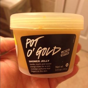 Or of gold lush reserved