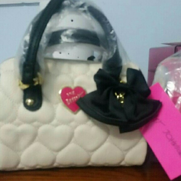 Betsey johnson purse