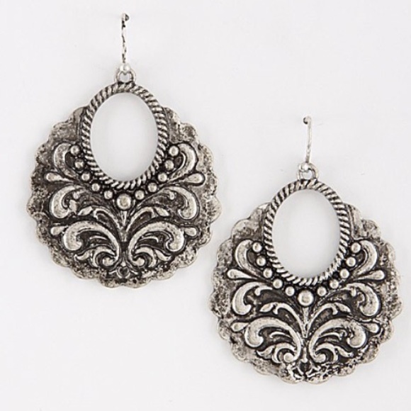 ✨Antique Oval Intricate Design Earings