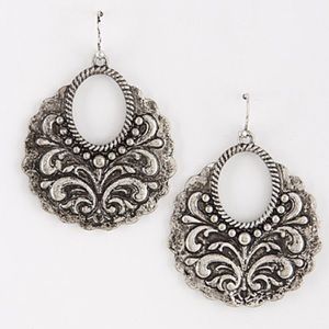 ✨Antique Oval Intricate Design Earings