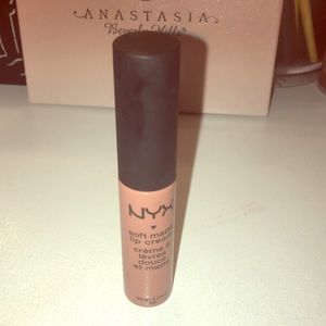 NYX soft matte lip Cream