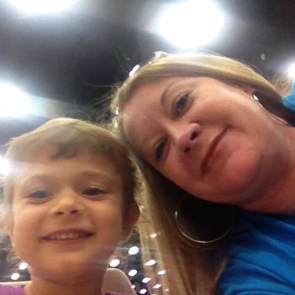 Meet your Posher, Lauri - Picture 1 of 1