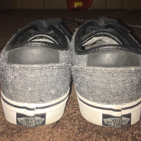 VANS - Picture 3 of 3