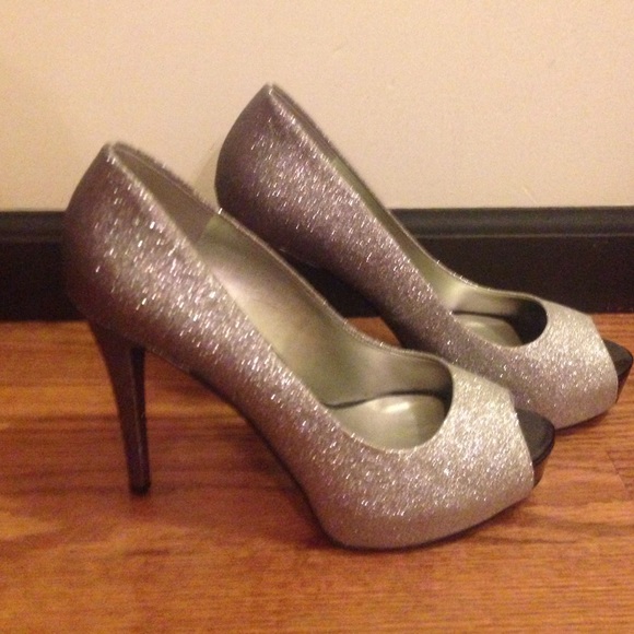 Ombre silver ANA heels - Picture 2 of 2