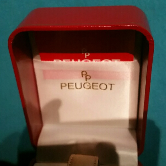 Watch - Picture 3 of 4
