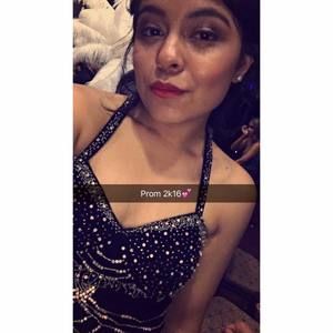 Meet your Posher, Laura