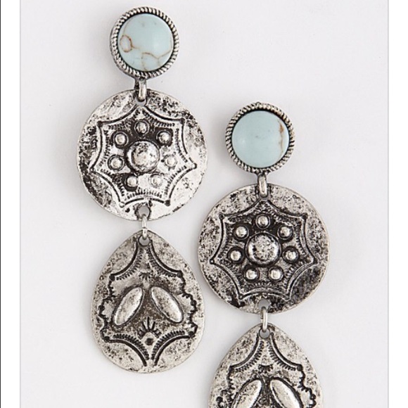 ✨Long Drop Circle Earrings W/ Stone