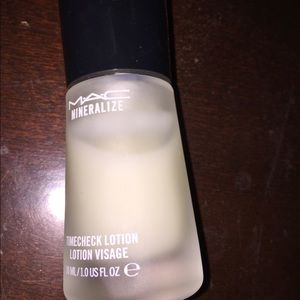 Mac time check lotion