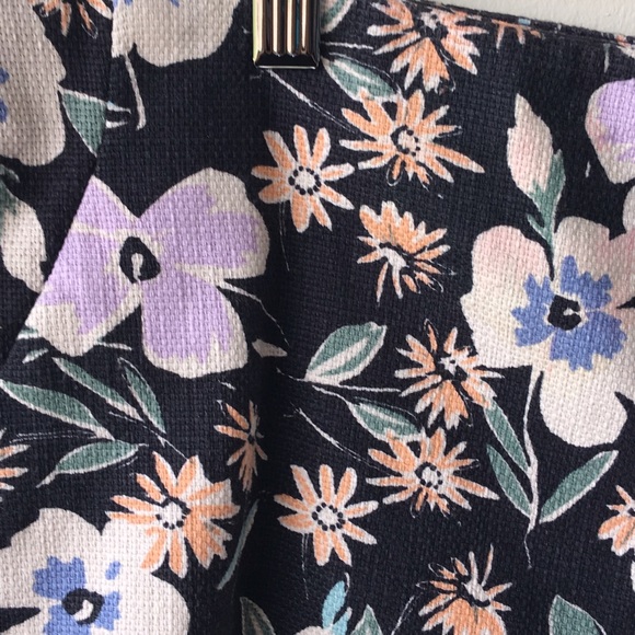 Gap floral high waist shorts🌾 - Picture 4 of 4