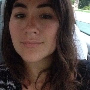 Meet your Posher, Delia