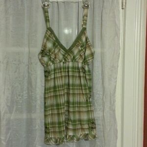 Vanity tank top like new size M junior's