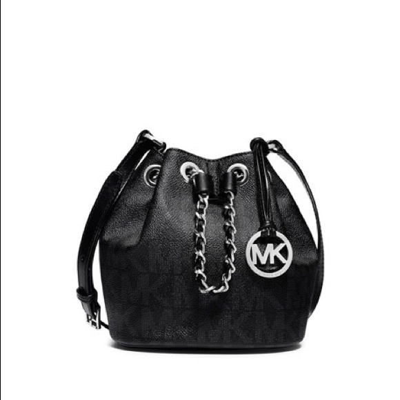 Michael Kors Crossbody!