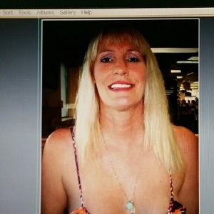 Meet your Posher, Teresa