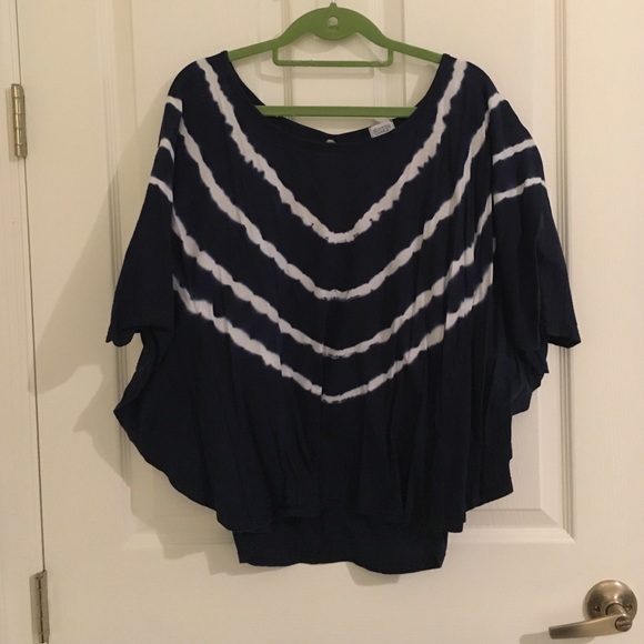 Navy Blue And White Flowy Shirt - Picture 1 of 3