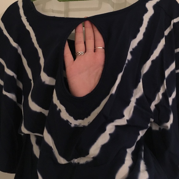Navy Blue And White Flowy Shirt - Picture 3 of 3