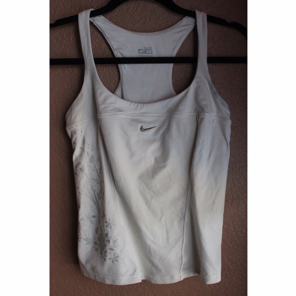 Nike dry fit tank