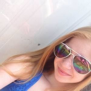 Meet your Posher, Chloe