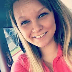 Meet your Posher, Lizzy