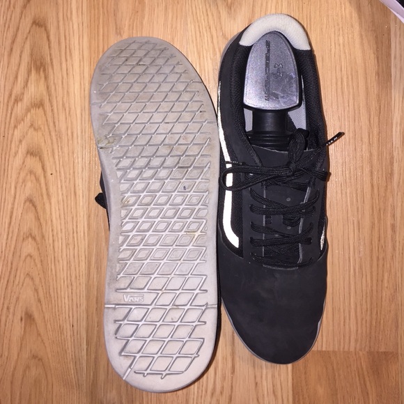 Barely worn - Picture 2 of 3