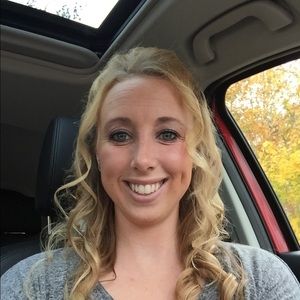 Meet your Posher, Meagan