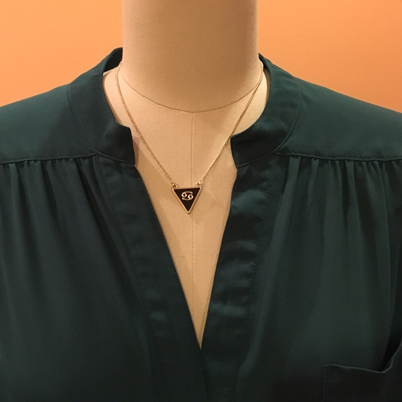 ☀️End of Summer Sale☀️Zodiac Geometric Necklace - Picture 2 of 3