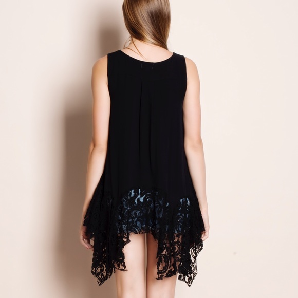 LOWEST PRICE Lace Sharkbite Hem Tank Top - Picture 3 of 4