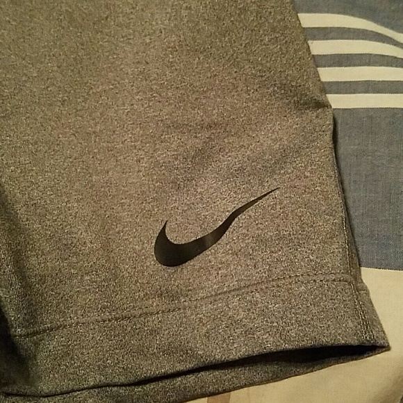 Nike spandex shorts - Picture 2 of 4