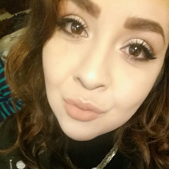 Meet your Posher, Jasmin