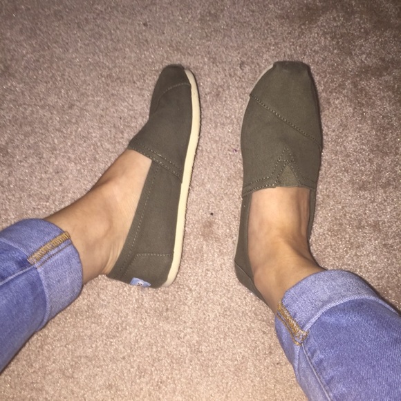 Olive/Army Green TOMS