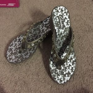 Clarks high heel slip on