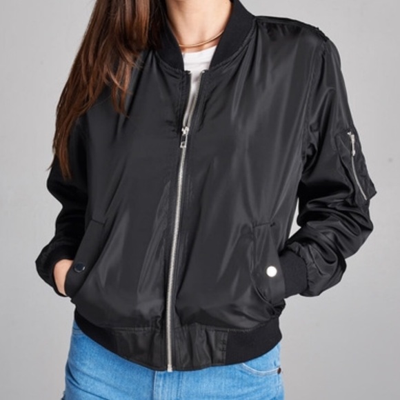 ✨LAST ONE✨✨Bomber jacket BLACK - Picture 4 of 6