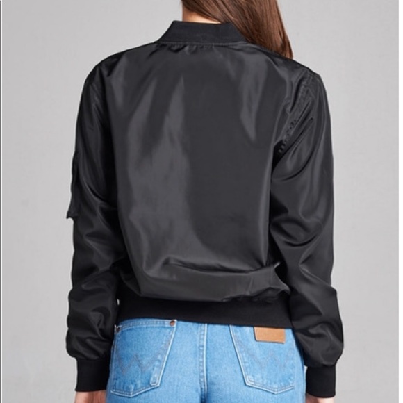 ✨LAST ONE✨✨Bomber jacket BLACK - Picture 5 of 6