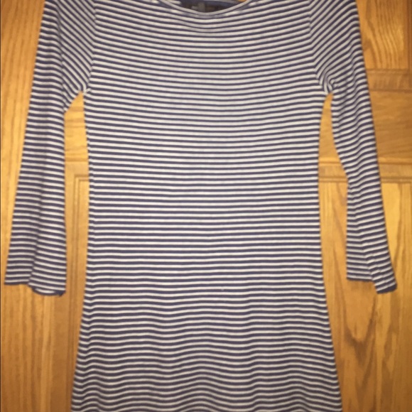BCBG 3/4 length top