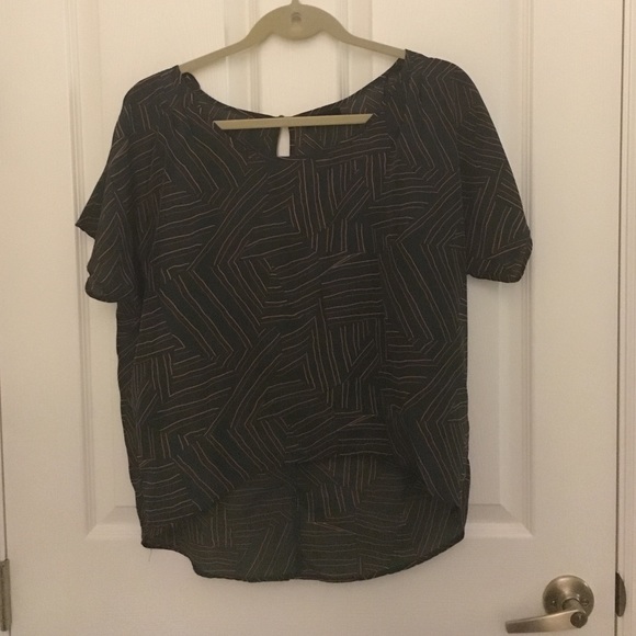 Loose Blouse - Picture 1 of 3