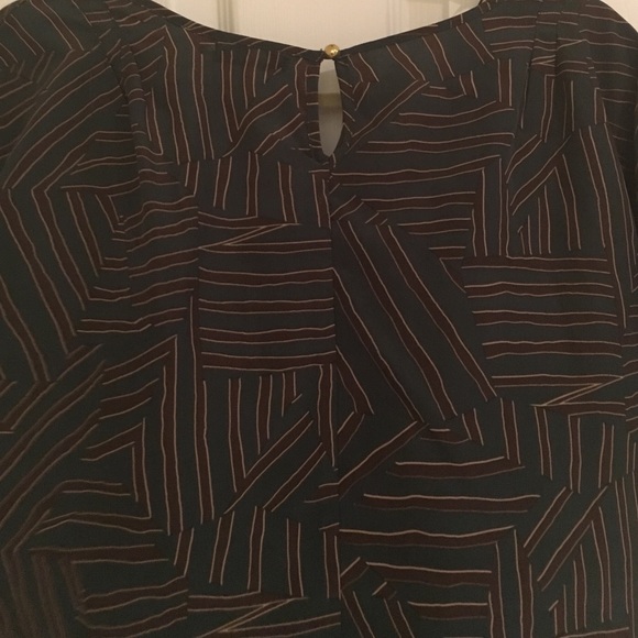 Loose Blouse - Picture 3 of 3