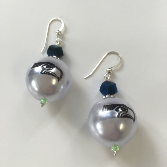 Seahawk earrings 🎉weekend special ✨