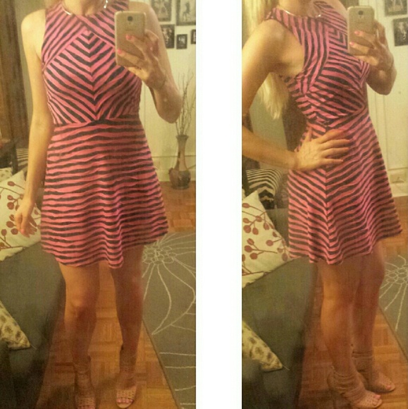 Pink and navy blue mini dress - Picture 2 of 4