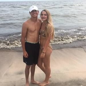 Meet your Posher, Peyton