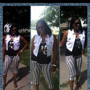 Meet your Posher, Rena so-independent