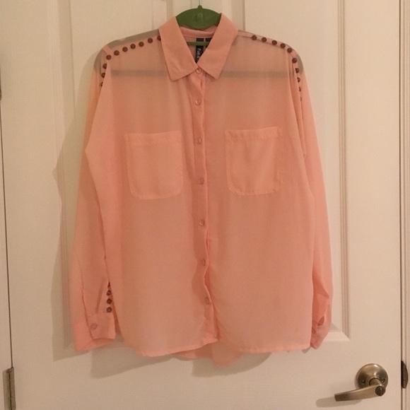 Spiky Soft Pink Top - Picture 3 of 4