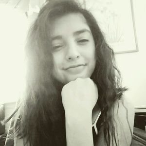 Meet your Posher, Clarissa