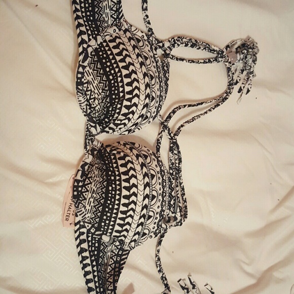 bikini top - Picture 1 of 1