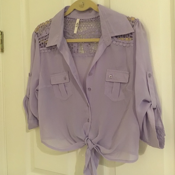 Lacy Crop - Picture 2 of 3