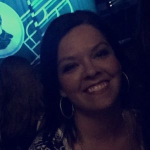 Meet your Posher, Carrie