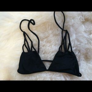 ACACIA SANTORINI TOP, STORM. NWOT. L.
