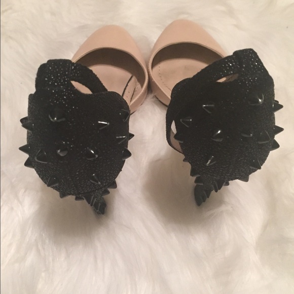 Bcbg stud heels