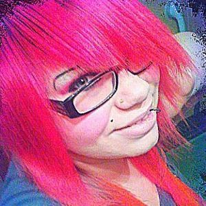 Meet your Posher, Niki