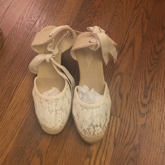 Size 7 white lace Soludos espadrilles- Never Worn